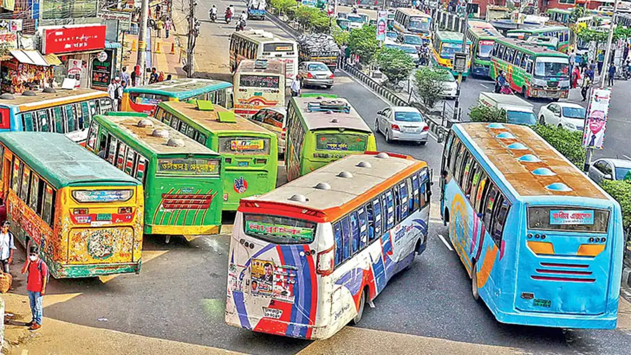 সপ্তাহে সাতদিনই গণপরিবহনে শিক্ষার্থীদের থাকছে হাফ পাস সুবিধা। ছবি : সংগৃহীত