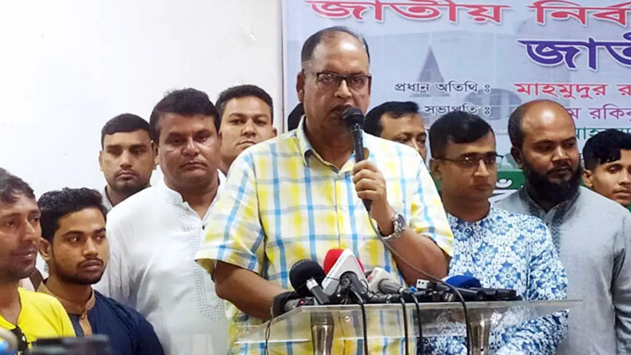 ঢাকা রিপোর্টার্স ইউনিটিতে আলোচনা সভায় বিএনপির ভাইস চেয়ারম্যান শামসুজ্জামান দুদু। ছবি : কালবেলা