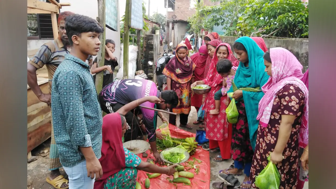 বরিশালে ন্যায্যমূল্যের দোকান