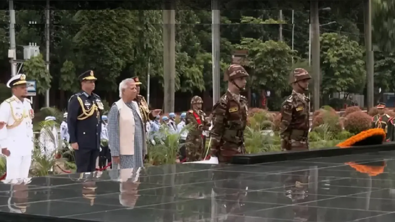 শিখা অনির্বাণে রাষ্ট্রপতি-প্রধান উপদেষ্টার শ্রদ্ধা