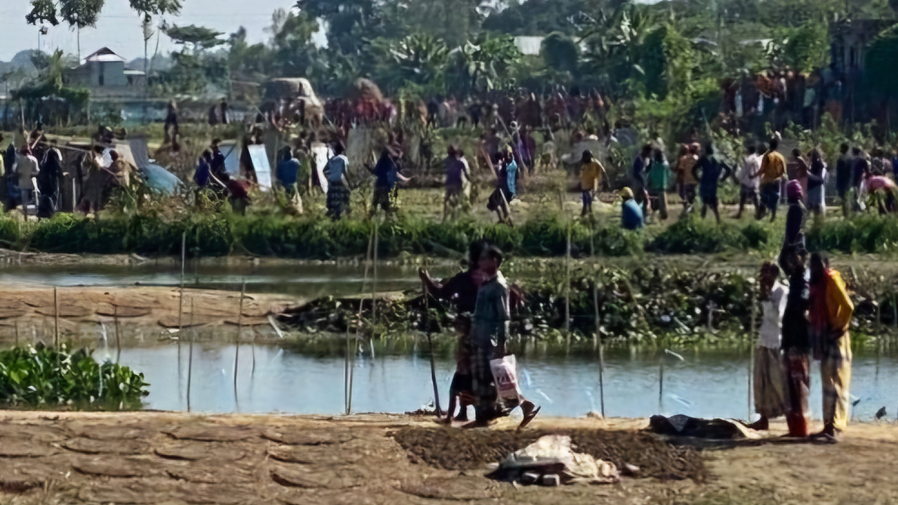 আজমিরীগঞ্জে দুপক্ষের সংঘর্ষ। ছবি : কালবেলা