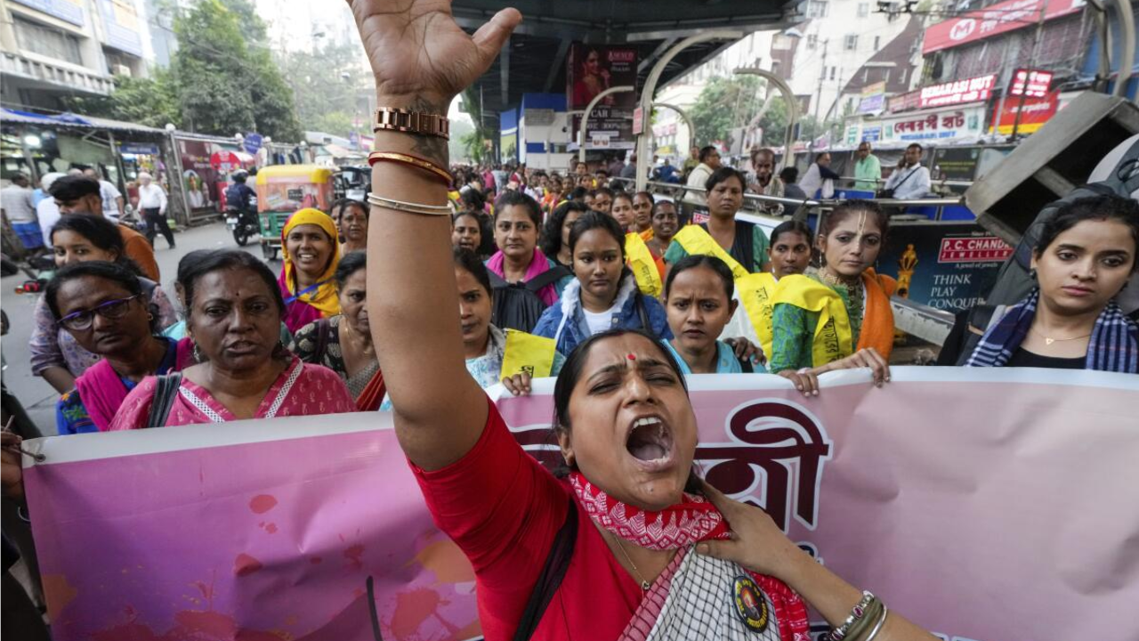 সঙ্গী ও স্বজনের হাতে প্রতিদিন খুন হন ১৪০ নারী