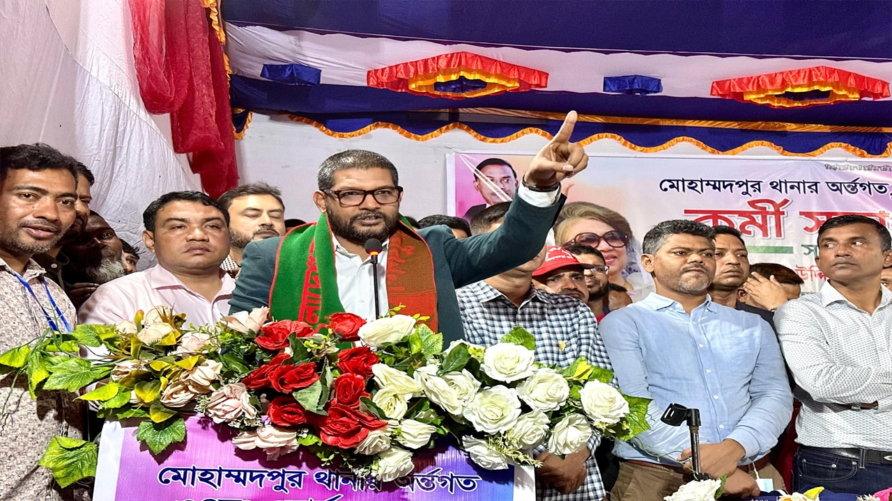 বক্তব্য রাখছেন শরিফ উদ্দিন জুয়েল। ছবি : কালবেলা