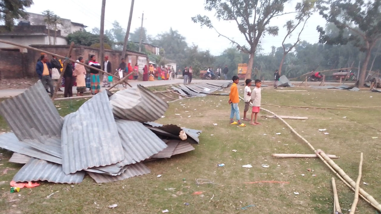 জয়পুরহাটে নারীদের ফুটবল খেলা নিয়ে মাঠের বেড়া ভাঙচুর করা হয়। ছবি : কোলাজ