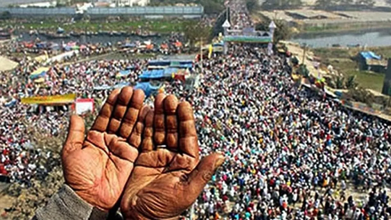 আখেরি মোনাজাত। ছবি : সংগৃহীত