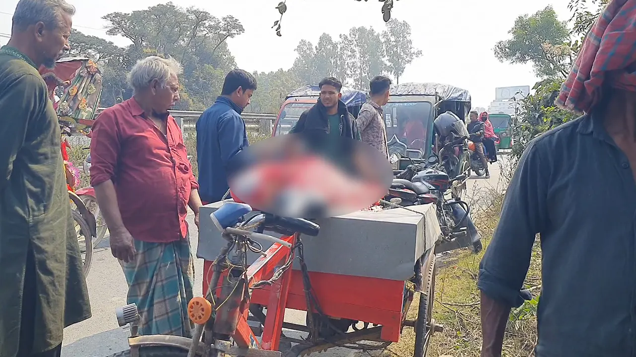 ঢাকা-টাঙ্গাইল মহাসড়কের বাসাইলে যুবকের মরদেহ উদ্ধার। ছবি : কালবেলা